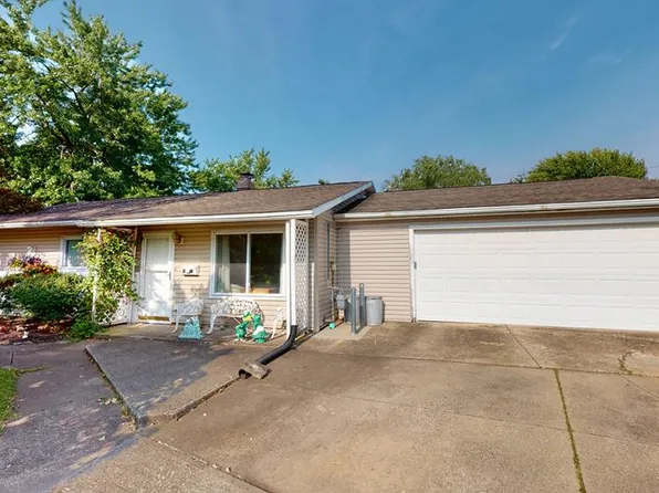 2014 Willowood Dr S, Mansfield, OH 44906