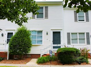 136 Oakmont Dr APT 7, Greenville, NC 27858