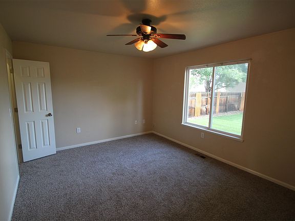 2nd image of 437 Stevens Cir