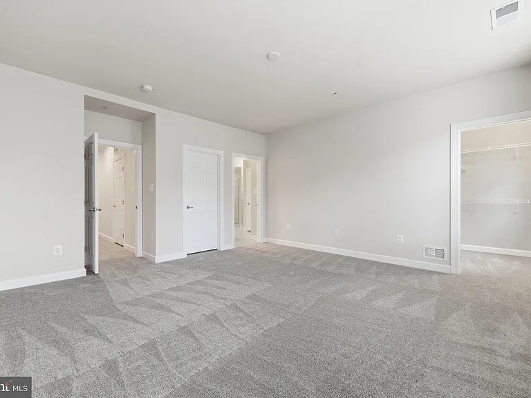 317 Community Center Ave — Photo 16