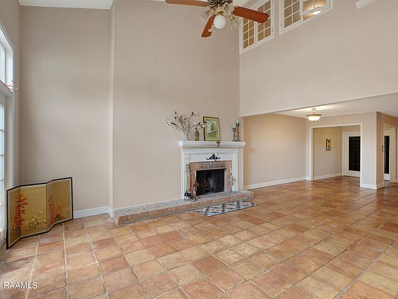 5th image of 18 Audubon Oaks Blvd