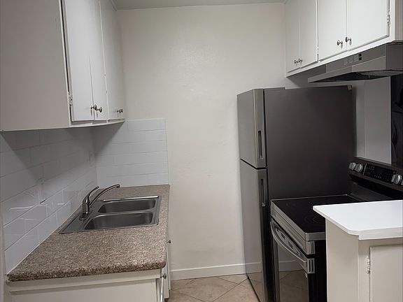 2nd image of 15526 Nordhoff St #Q35