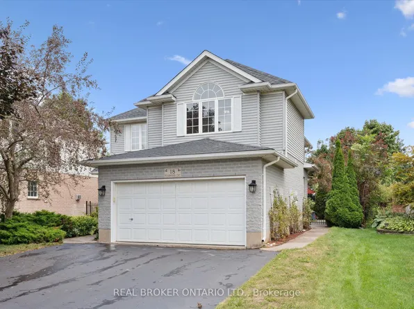 18 Pearwood Ct, Kitchener, ON N2P 2L1