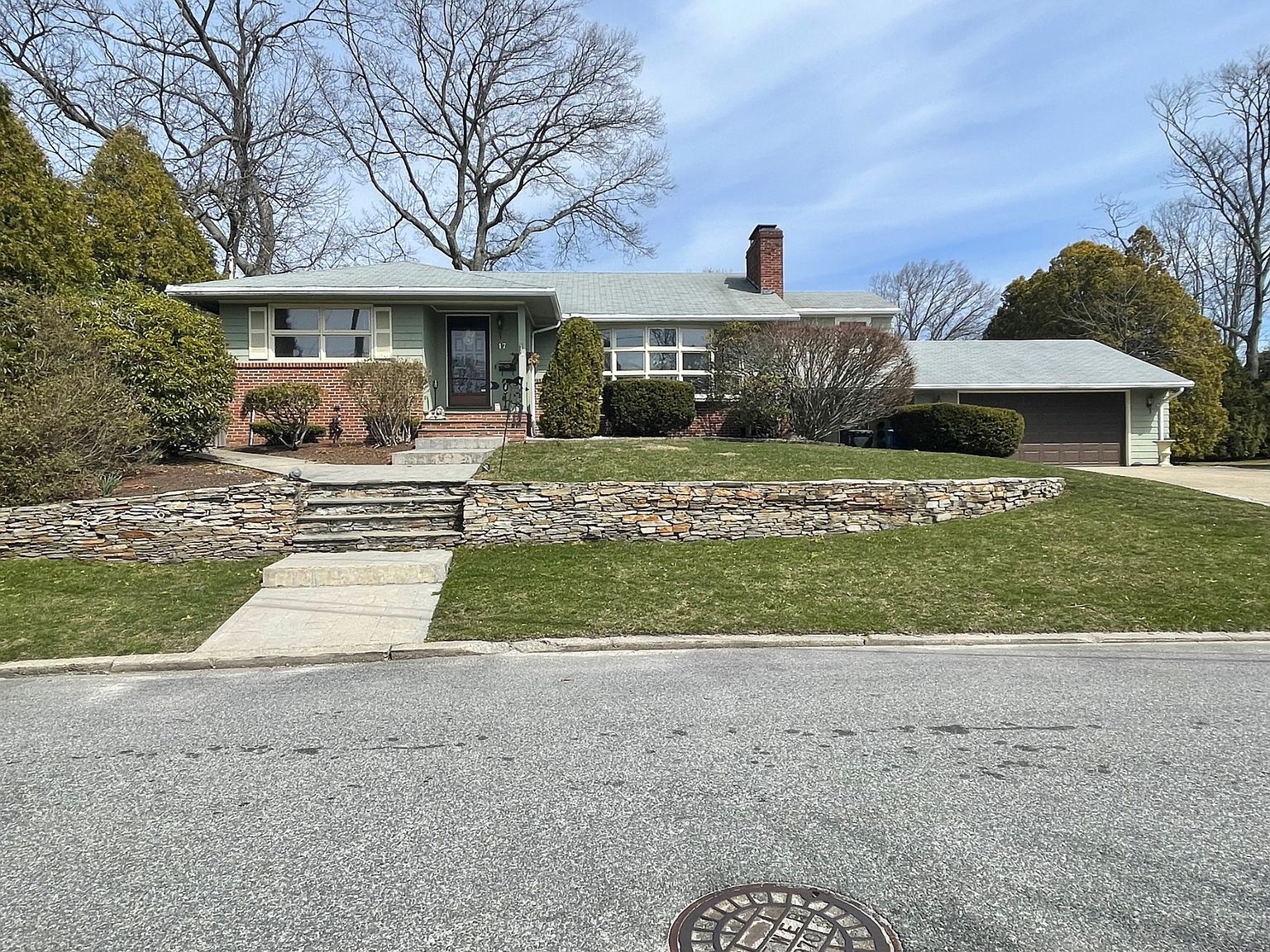 17 Cliffside Dr, Cranston, RI 02920 Zillow