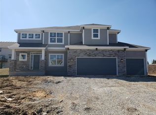 9520 N Hull Ave, Kansas City, MO 64154