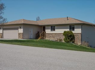 2558 Wildhorse Dr, Rapid City, SD 57703