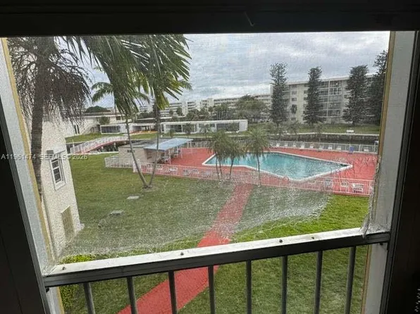 2859 Leonard Dr APT G307, Aventura, FL 33160
