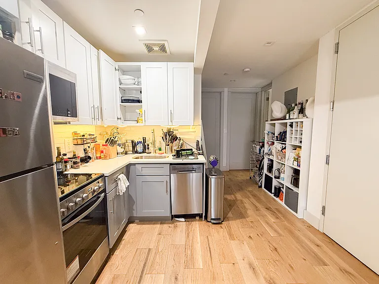 563A Lafayette Ave #2 — Photo 2