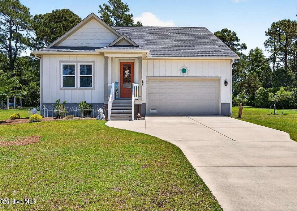 1st image of 904 Sea Holly Court