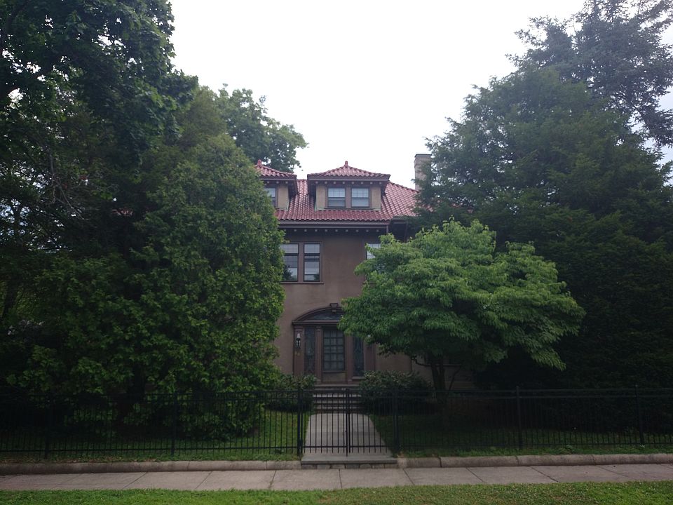 2nd image of 38 Crowninshield Rd