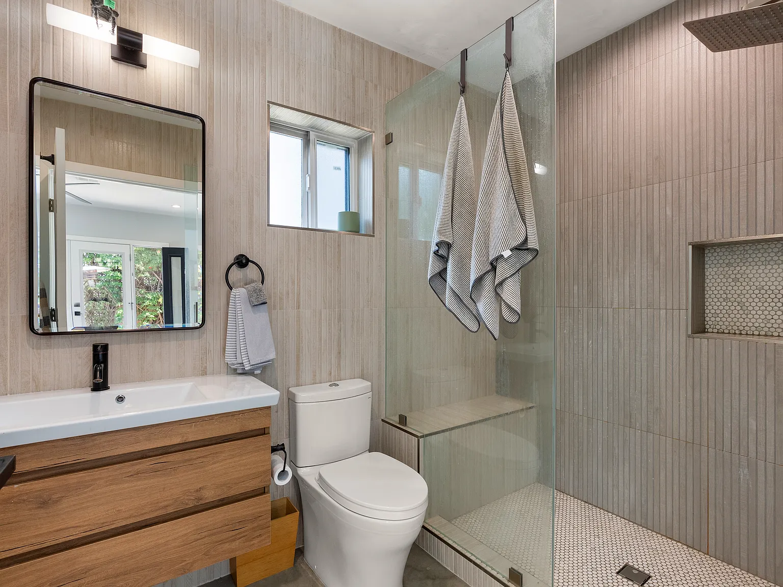 1 bed, 400 sqft, $2,750 — Photo 3
