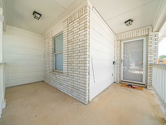 4th image of 8414 Whitebrush