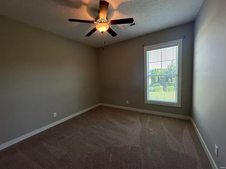 2331 Jamaica Ct — Photo 11