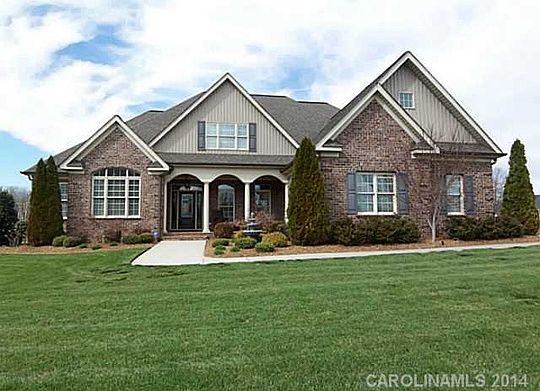 2nd image of 166 Doe Run Ln