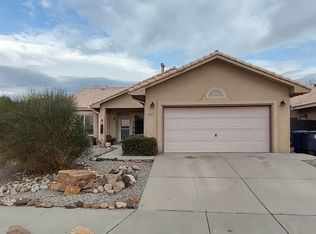 8512 Rancho Mirage Dr NE, Albuquerque, NM 87113