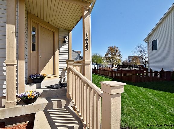 2nd image of 1455 Hartsburg Ln