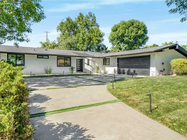 10805 Chimineas Ave, Porter Ranch, CA 91326