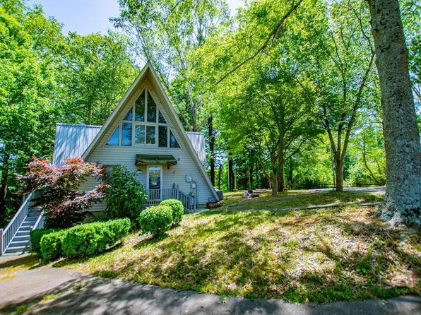746 Dot Rd, Bowdon, GA 30108