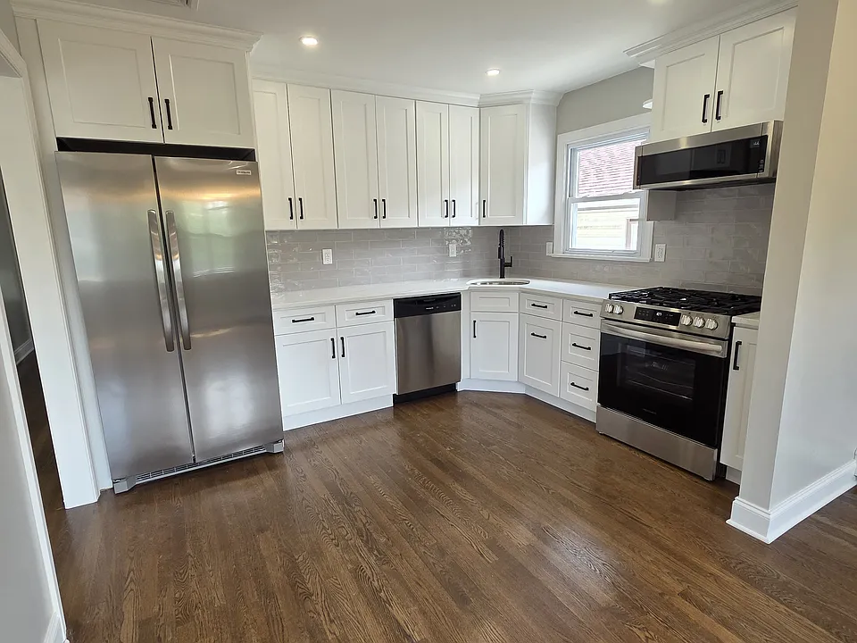 480 Boyden Ave #2