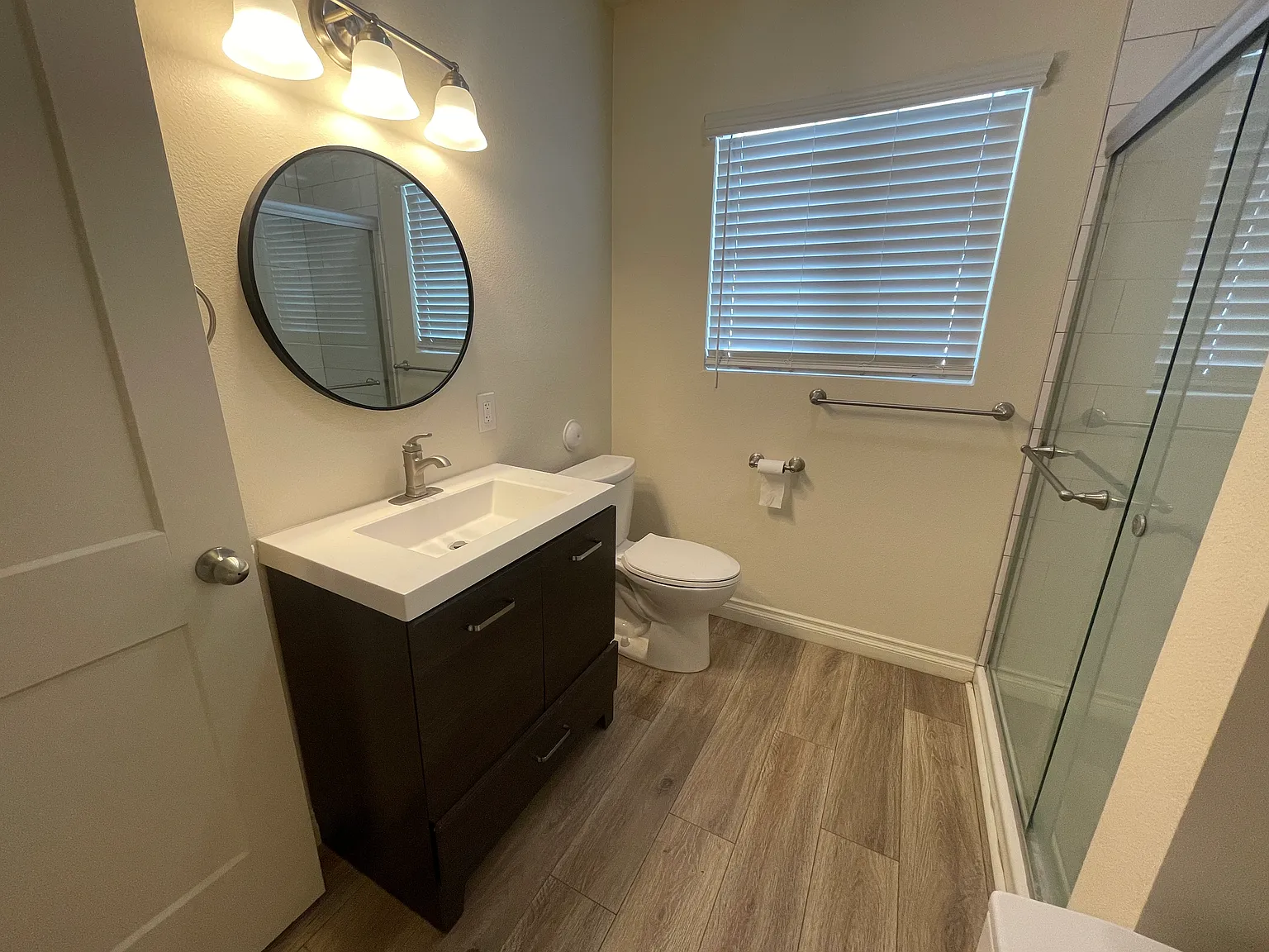 1 bed, 650 sqft, $1,200 — Photo 4