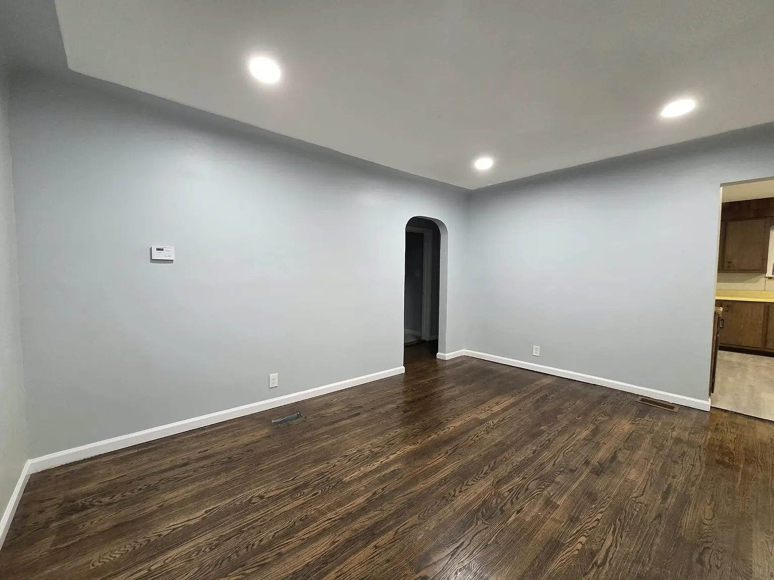 2 bed, 850 sqft, $1,200 — Photo 3