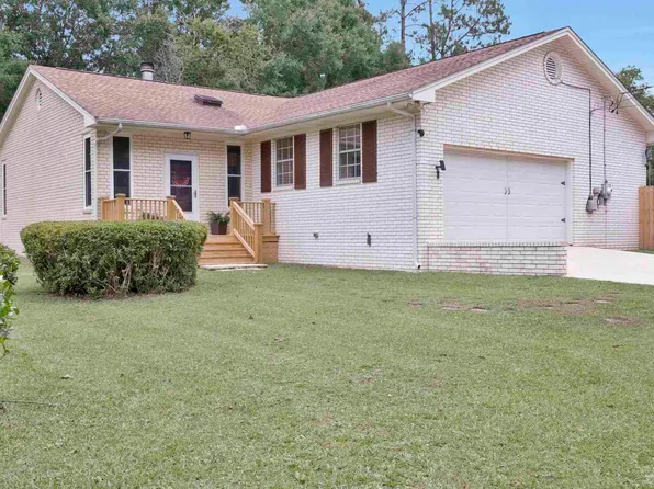 1245 Eagle Dr, Cantonment, FL 32533