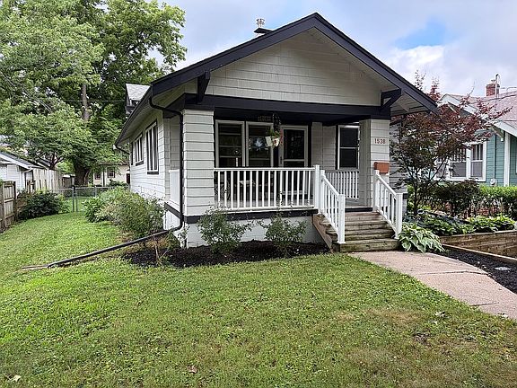 2nd image of 1538 46th St