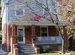 5412 Sargent Rd, Hyattsville, MD 20782