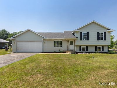 3381 Stager Dr, Middleville, MI, 49333