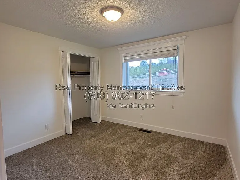 249 Rachel Rd — Photo 18