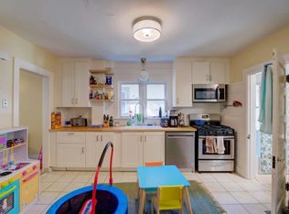 2536 Chamberlain Ave, Madison, WI 53705