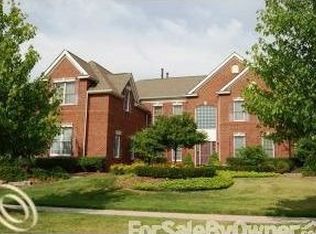 18951 Bayberry Way, Northville, MI 48168