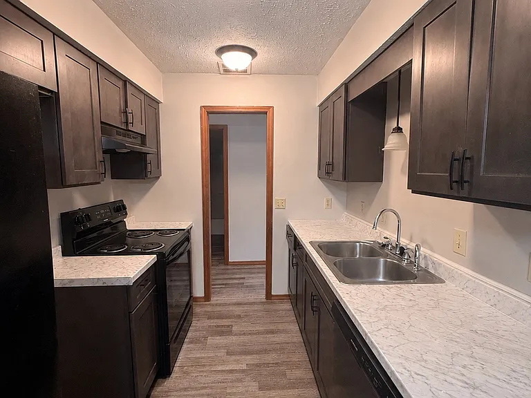 1607 N Grant Ave #B — Photo 2