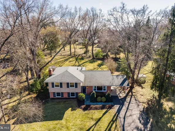 16811 Bethayres Rd, Rockville, MD 20855