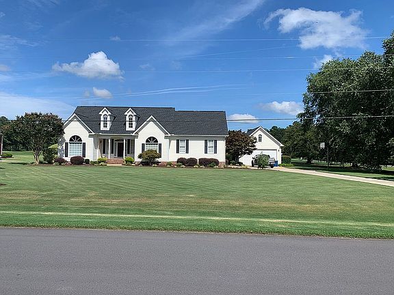 3rd image of 6709 Bentwinds Ln