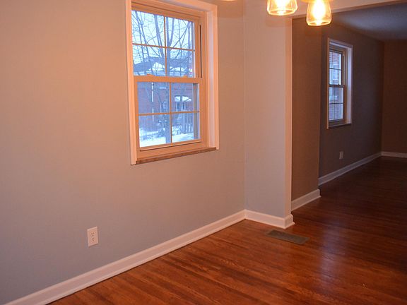 5th image of 1796 Northwest Ct APT A