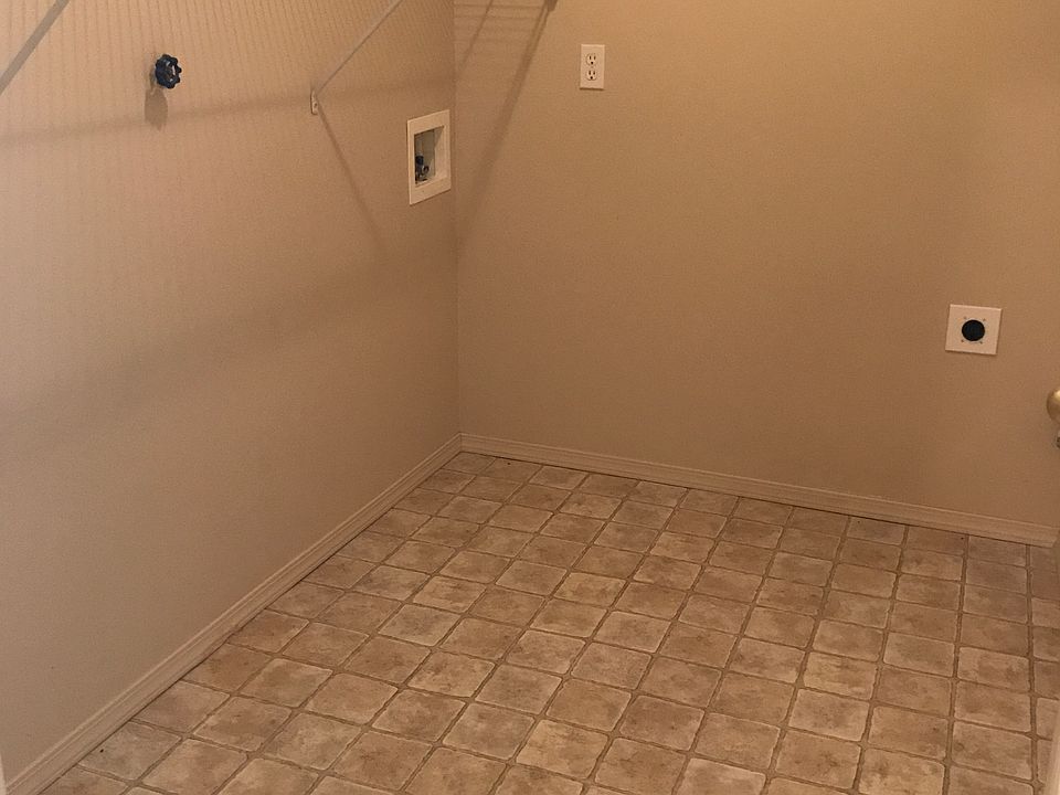 1st image of 9906 Vincenzo Dr