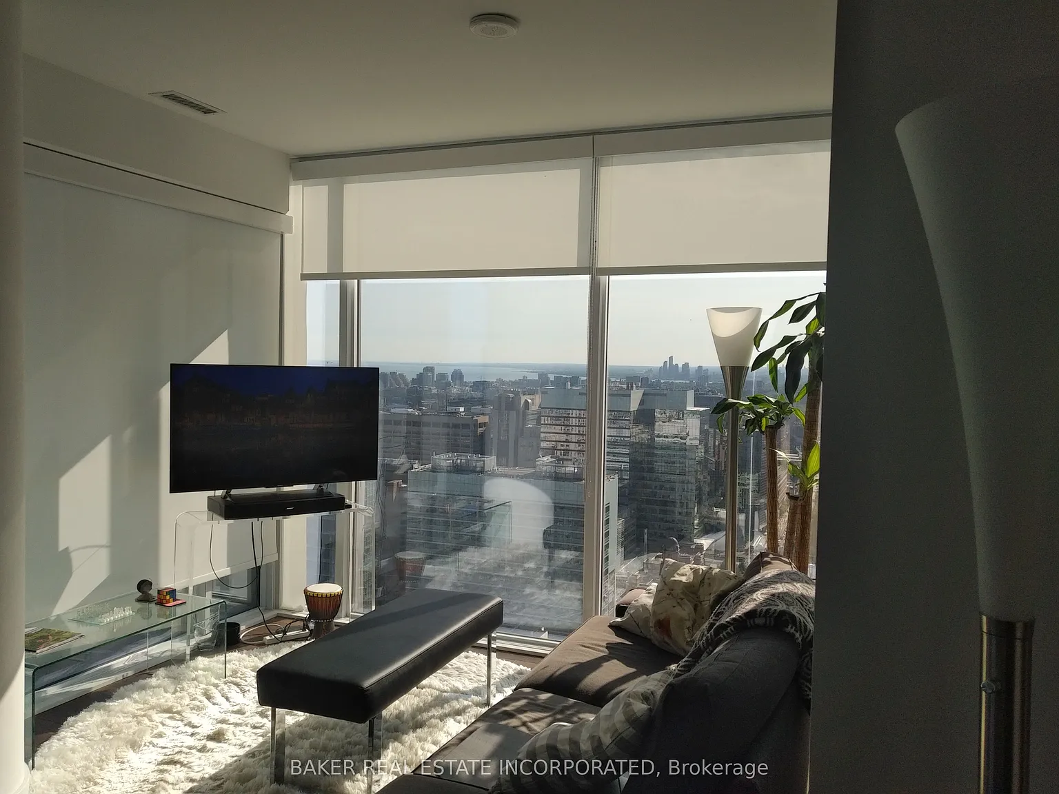 Karma Condos — Photo 4