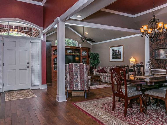 4th image of 22 Saint Andrews Dr