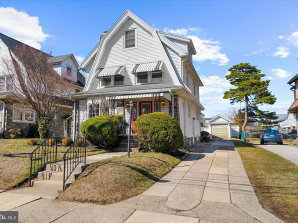 206 N Manoa Rd, Havertown, PA 19083