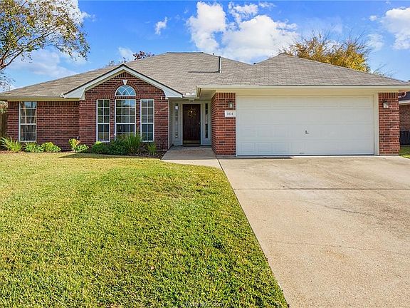 3rd image of 1414 Front Royal Dr