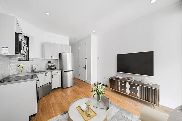 Rented by Vector New York, LLC | media 23