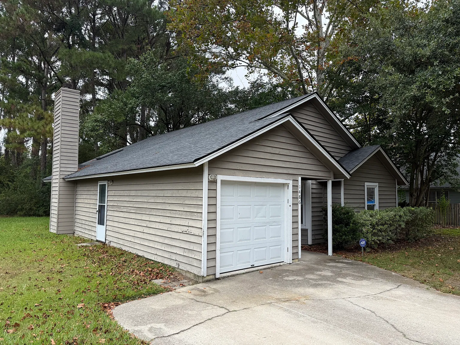 3 bed, 1487 sqft, $3,200 — Photo 2