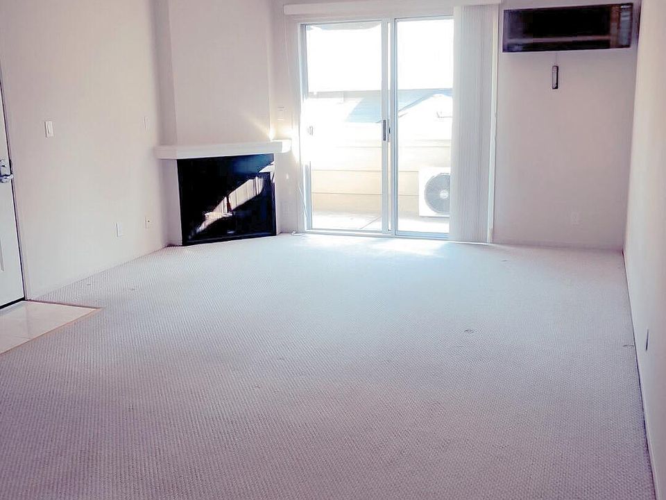 1st image of 2737 Somerset Park Cir