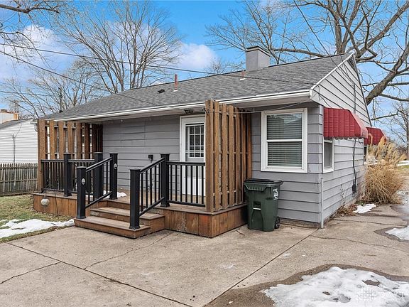 4th image of 2819 Acosta St