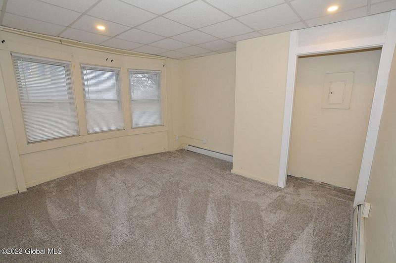 4th image of 273 Ontario Street