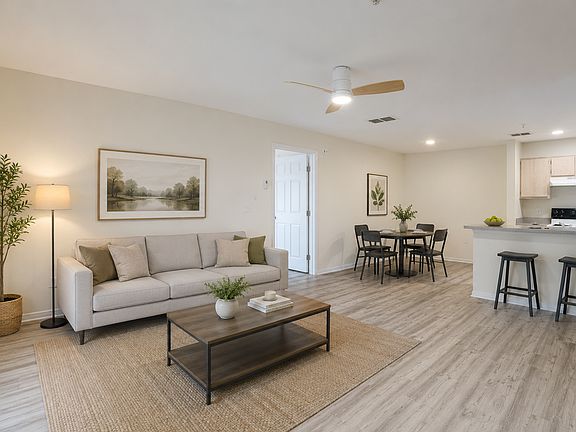 4th image of 7428 Vista Way APT 104