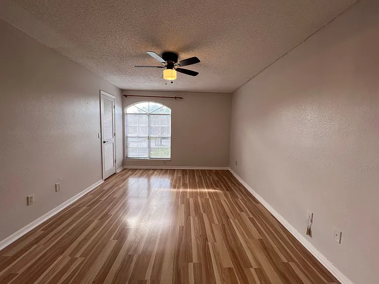 4803 Normandy Pl #201 — Photo 14