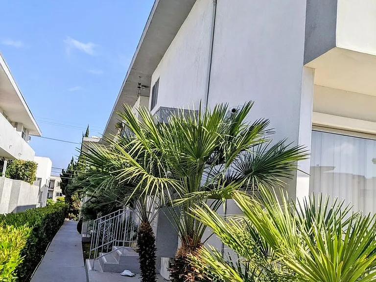 11948 Darlington Ave — Photo 13