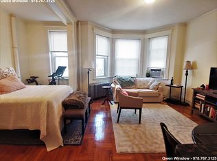 30 Queensberry St #D361, Boston, MA 02215